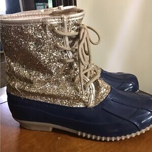 Women’s size 6 glitter and gold glitter / navy rain boots
